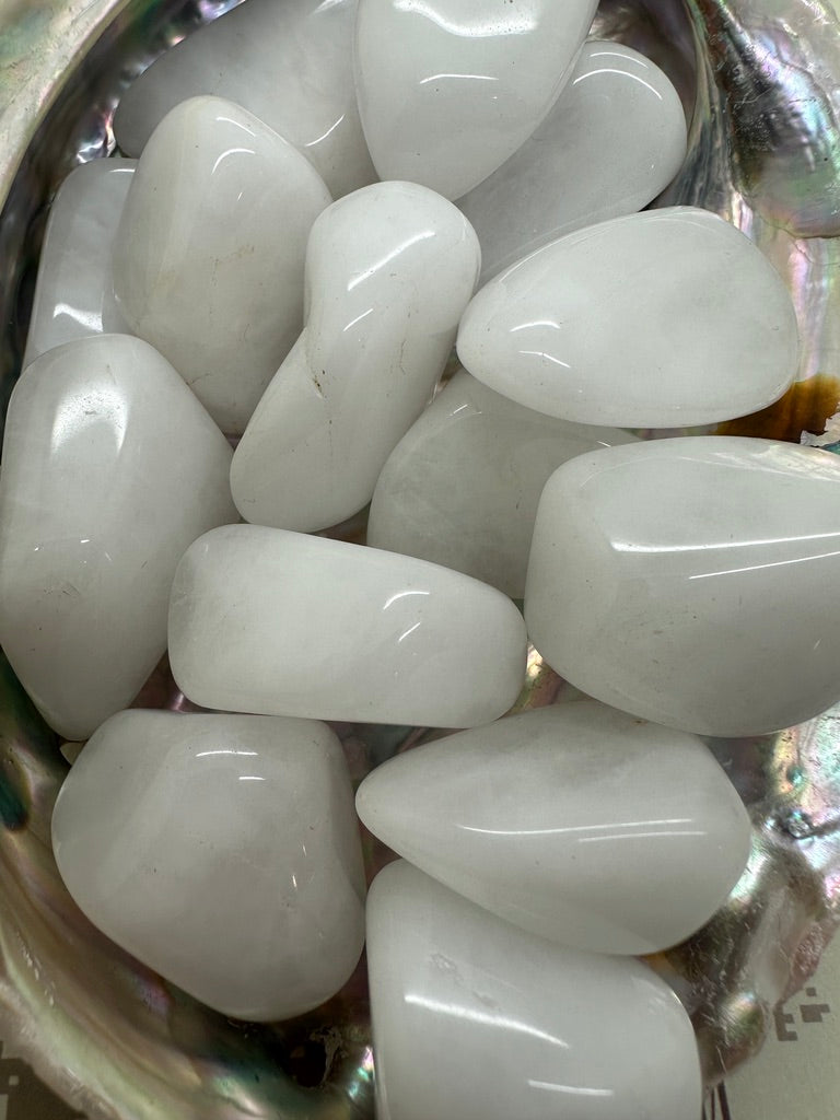 Quartz Snow Tumble Stones
