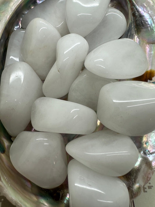 Quartz Snow Tumble Stones