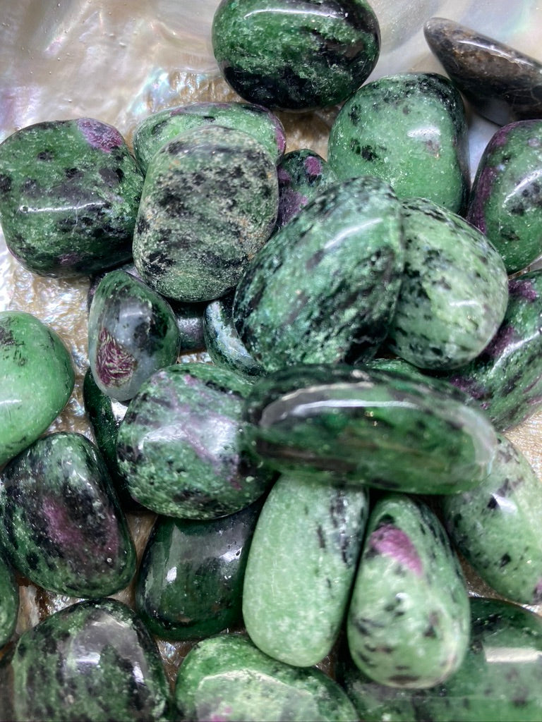 Ruby In Zoisite Tumble Stones