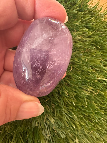 Amethyst Palm Stones - Bring Calm And Beauty Into Your Daily Routine