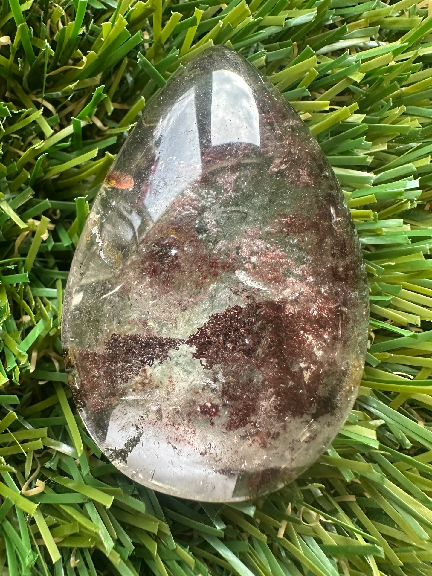 Scenic Quartz Palm Stones