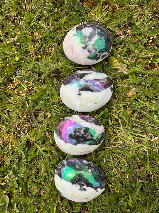 Jasper Aura Zebra Palm Stones