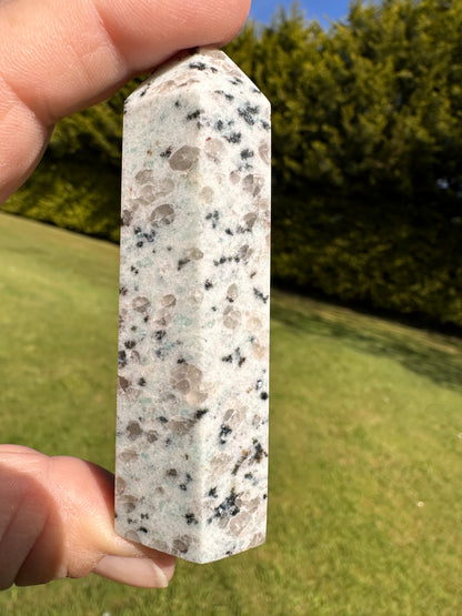 Kiwi Or Sesame Jasper Points - Stone of Tranquility