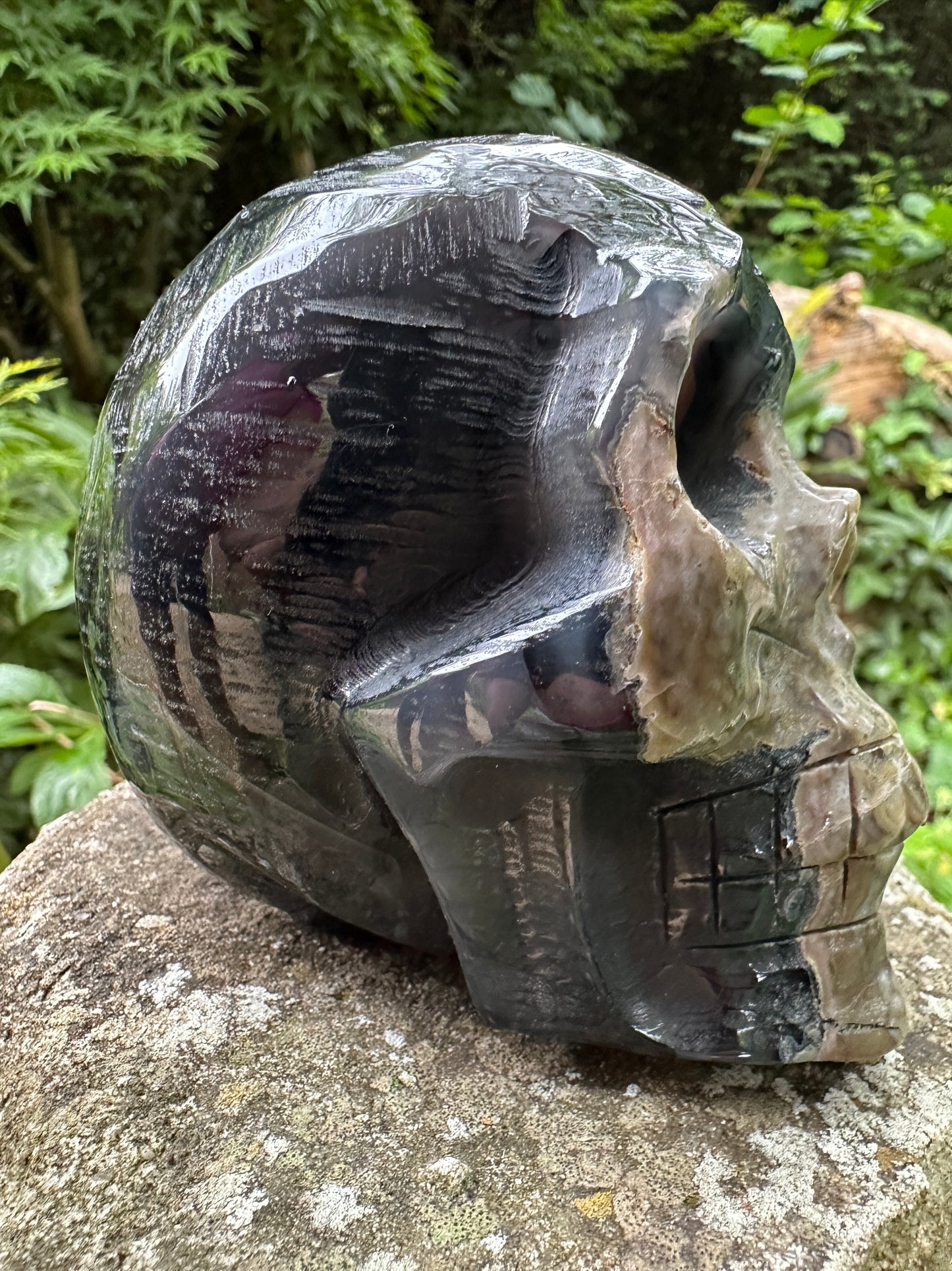 Agate Volcanic Skull