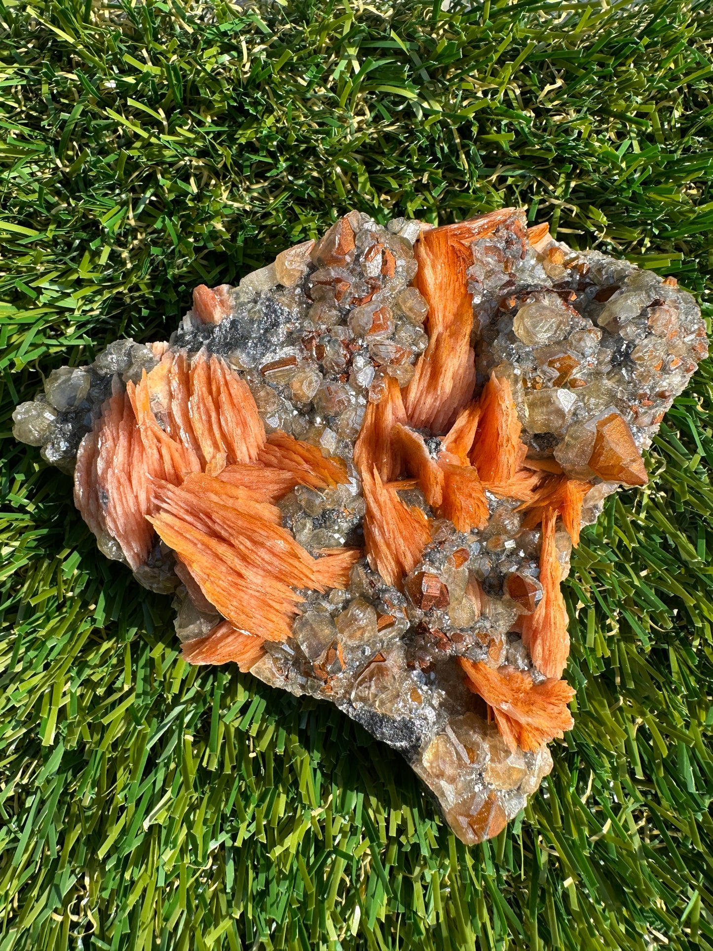 Cerussite, Baryte, Galeno And Sandstone Specimen Raw and Natural Piece