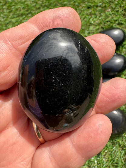 Obsidian Black Palm Stones